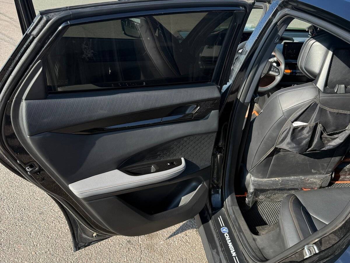 Changan UNI-V, 2023 Фото №12