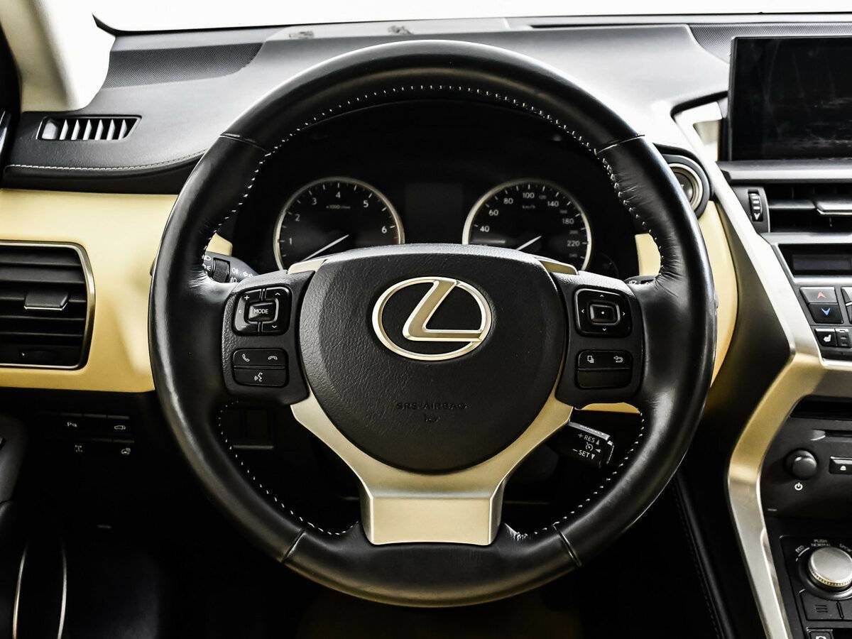 Lexus NX 200t, 2015 Фото №12