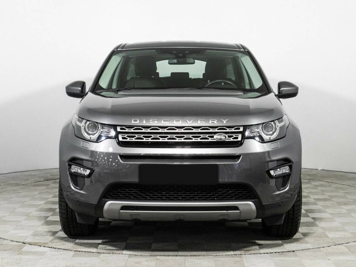 Land Rover Discovery Sport, 2018 - 5 295 км. | Фото №2