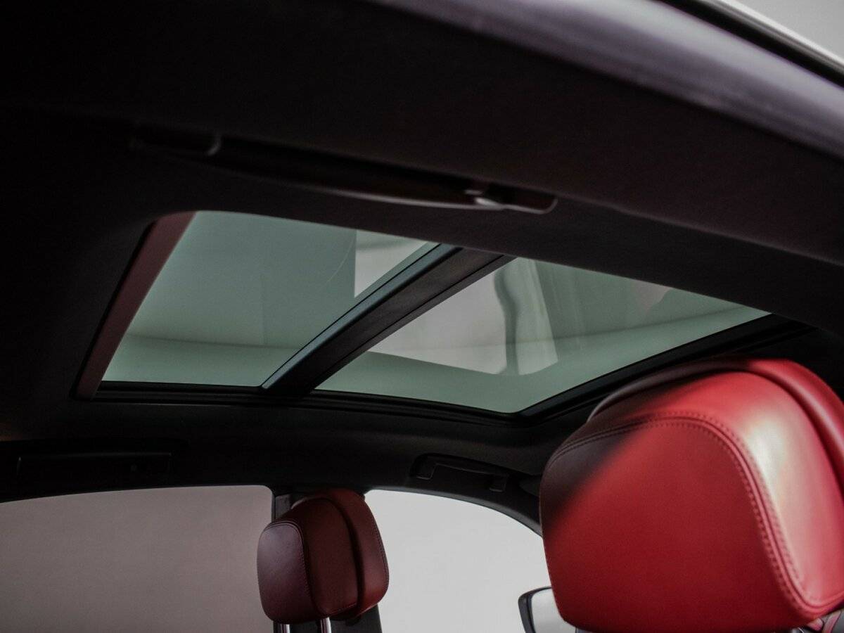 Maserati Levante I, 2017 Фото №14