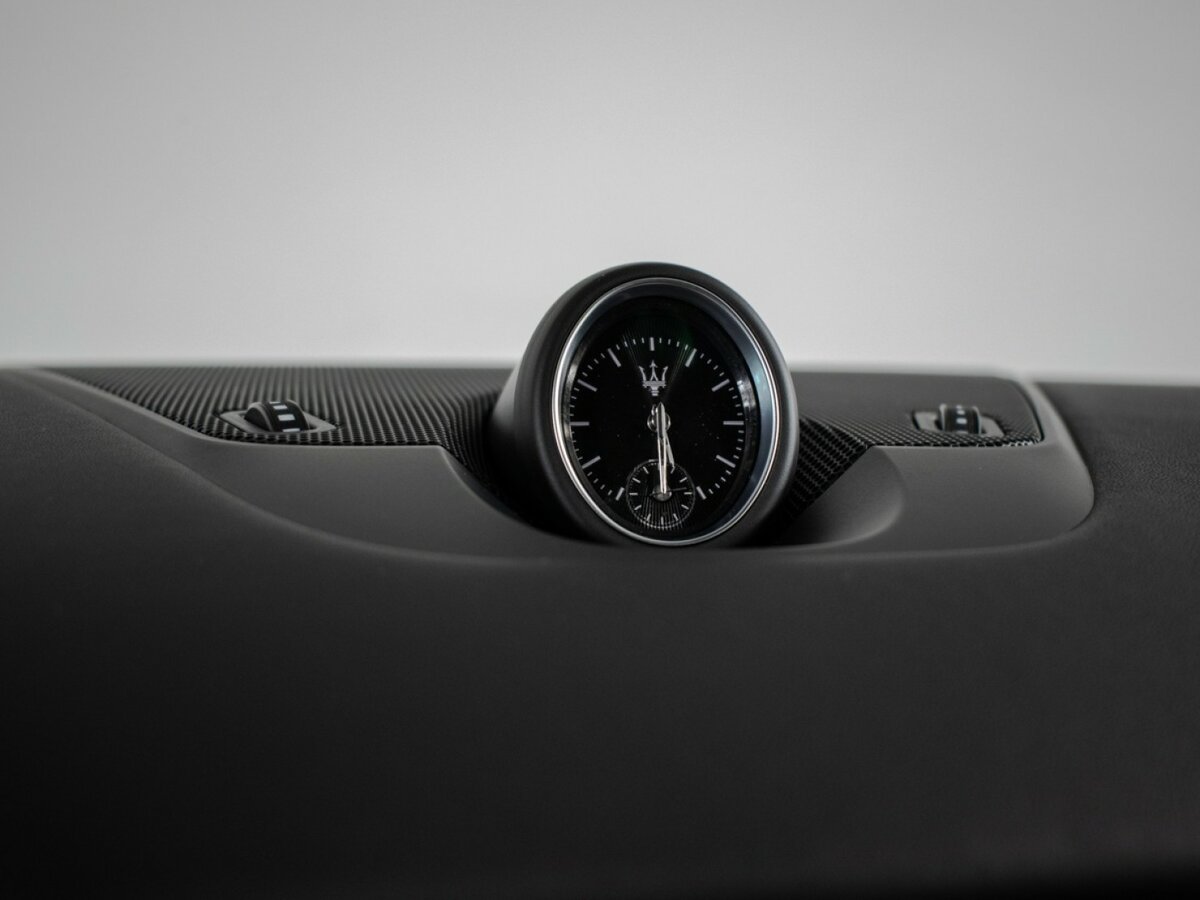 Maserati Levante I, 2017 Фото №19