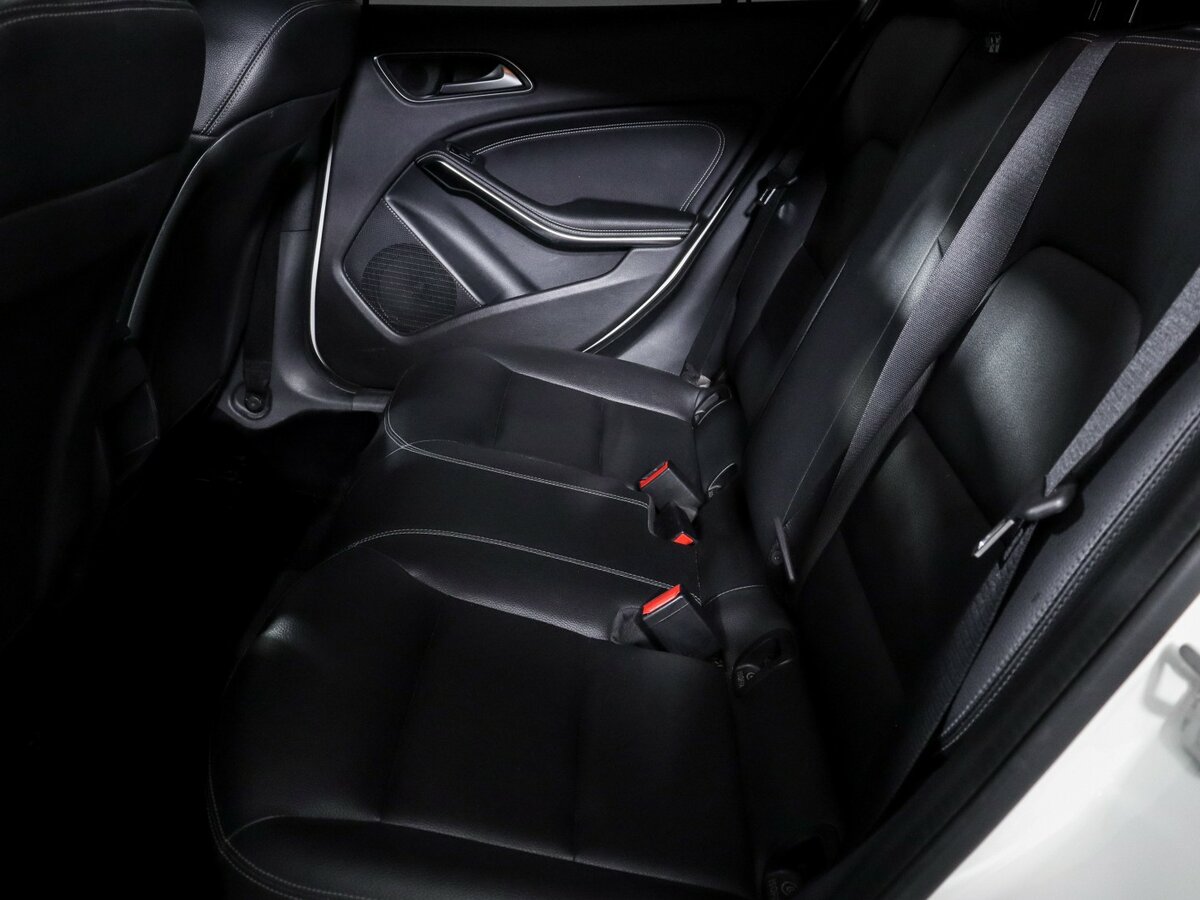 Mercedes-Benz GLA 250 I (X156), 2015 - 98 500 км. | Фото №8