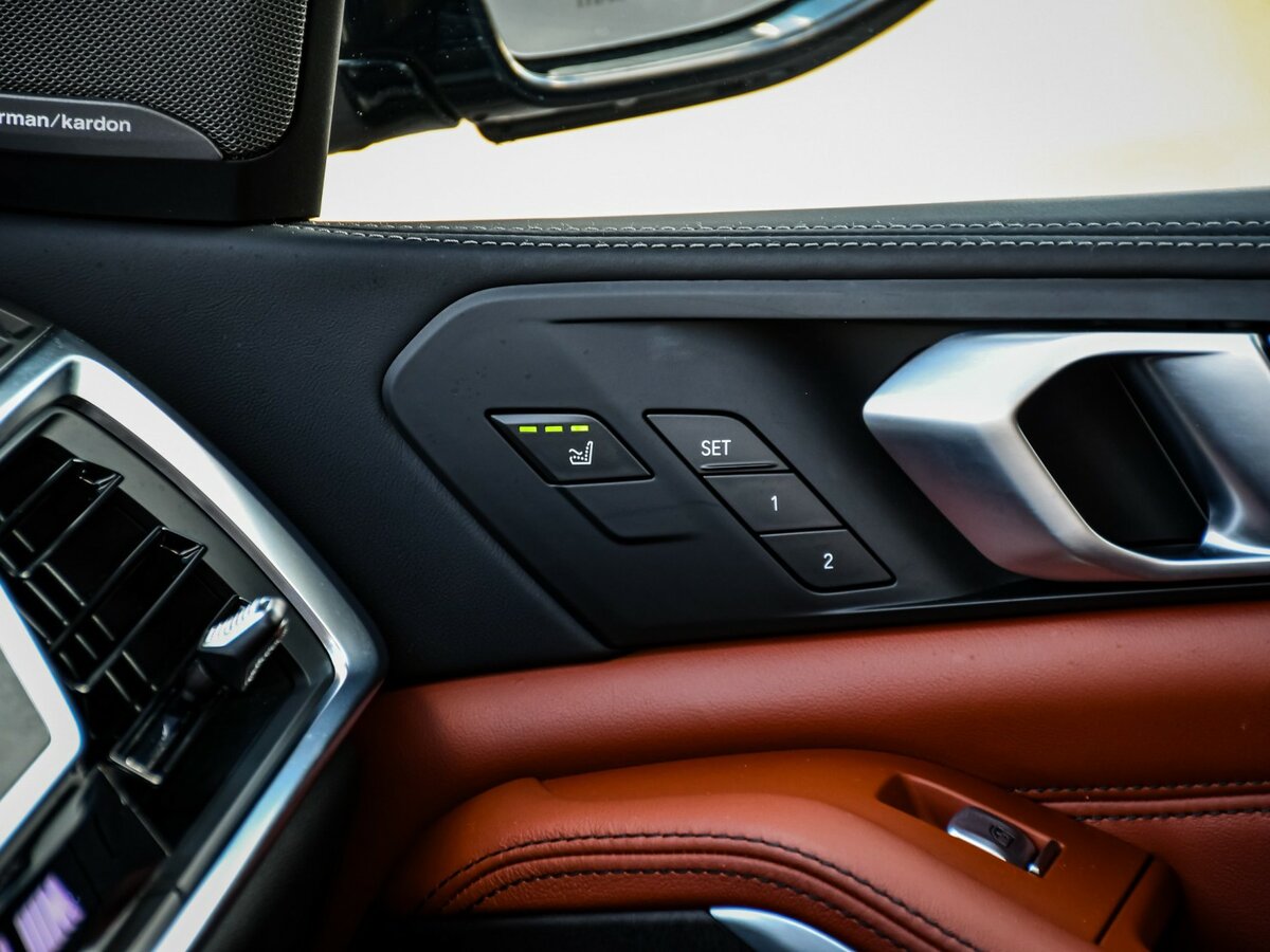 BMW X7 M60i I (G07) Рестайлинг, 2022 Фото №27