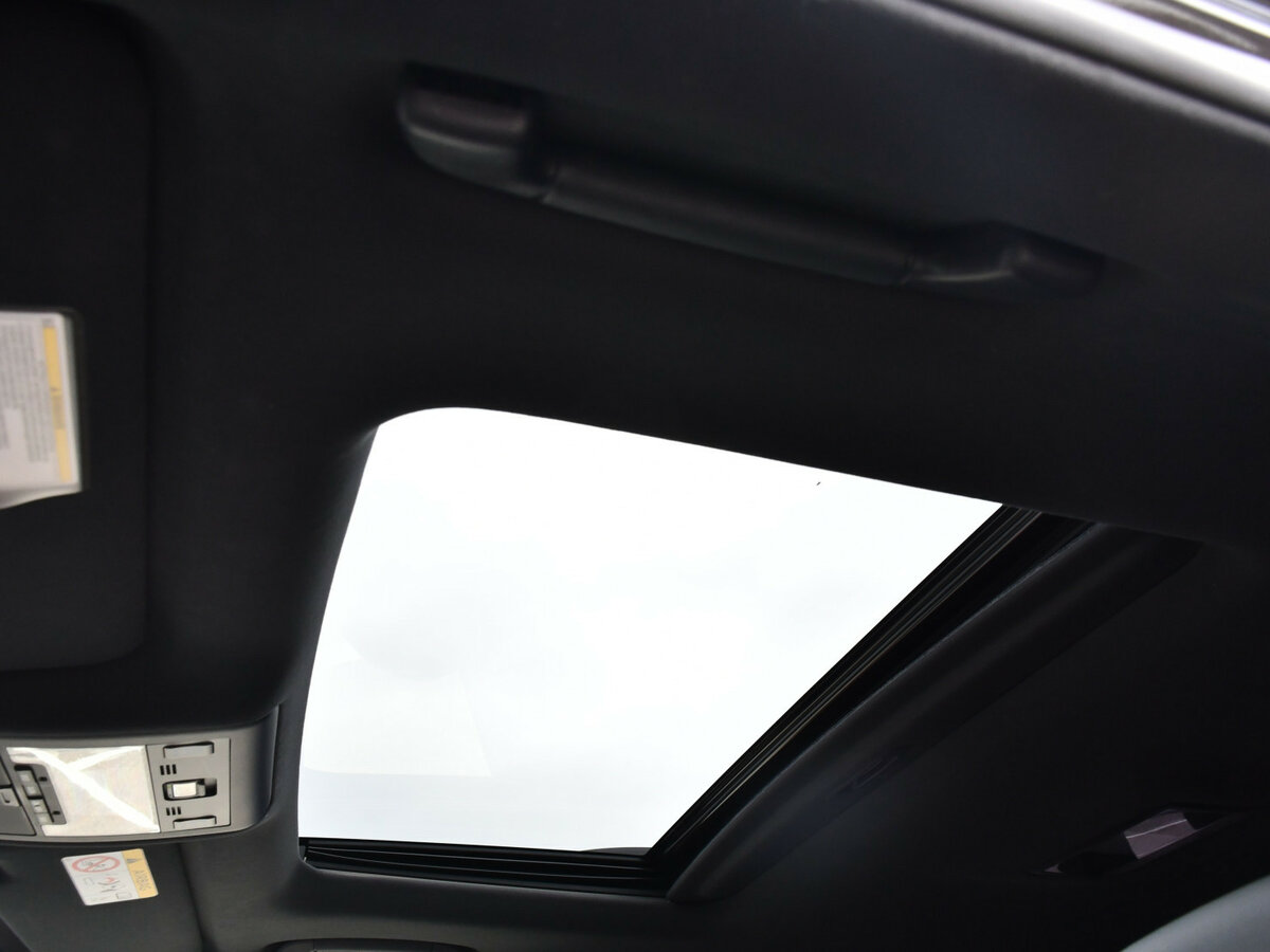 Toyota Land Cruiser 200 Series Рестайлинг 2, 2017 Фото №27