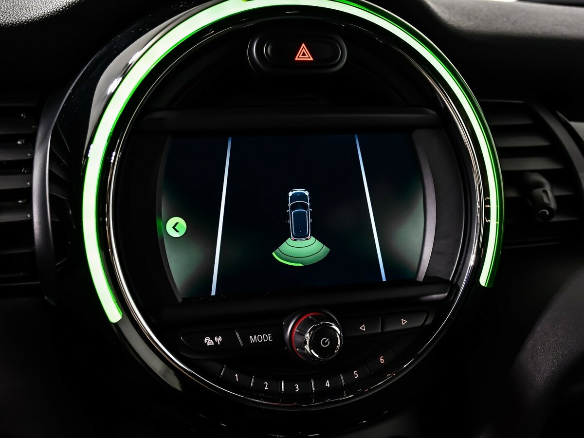 Mini Hatch Cooper III (F55/F56) Рестайлинг, 2019 Фото №14