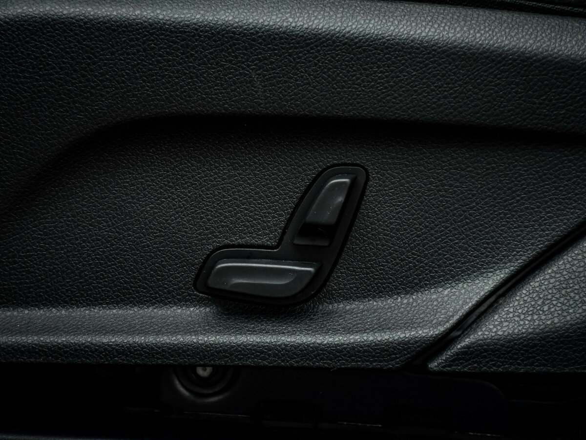 Mercedes-Benz GLC 200 I (X253) Рестайлинг, 2020 Фото №16