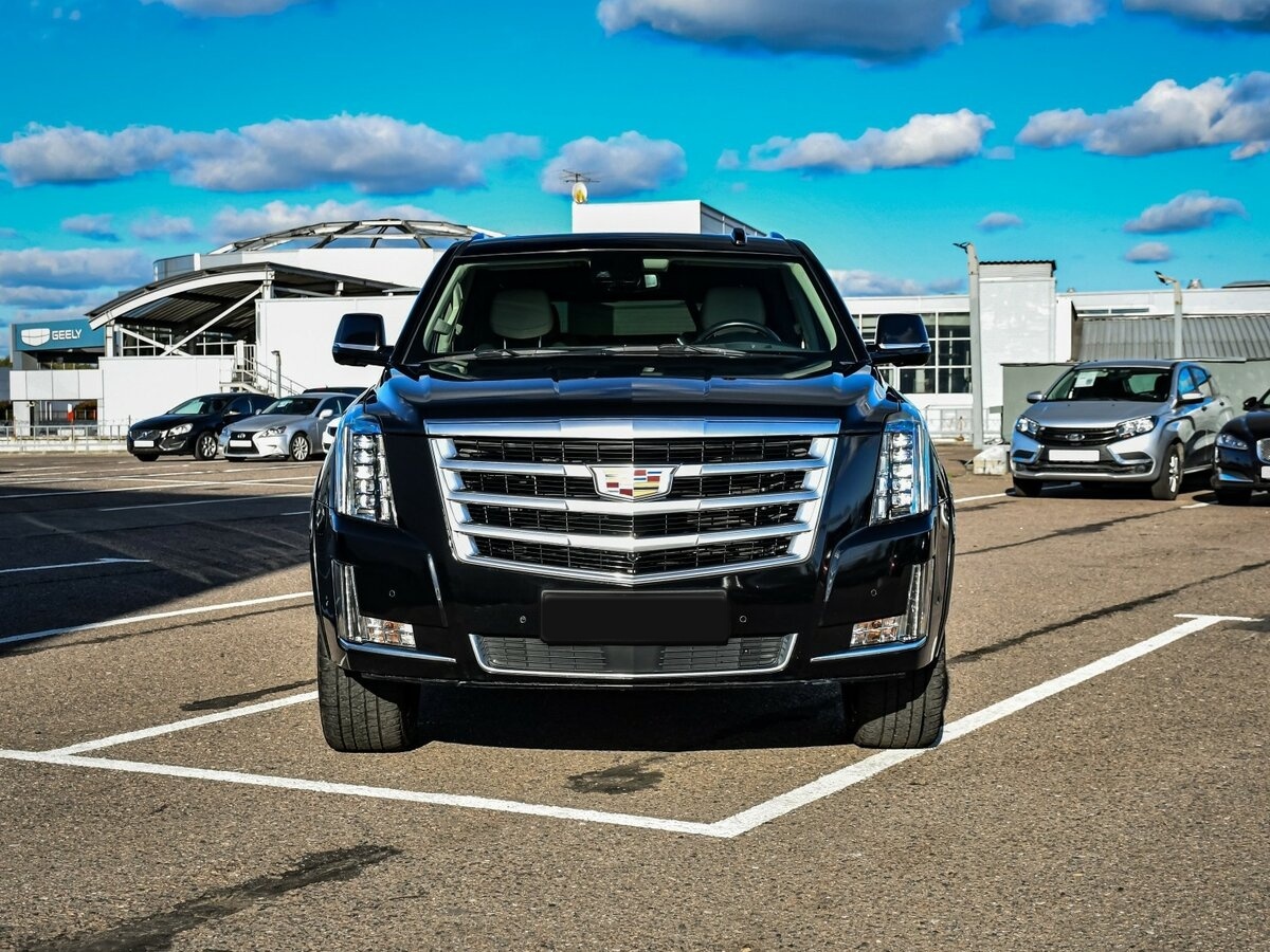 Cadillac Escalade IV, 2018 - 98 300 км. | Фото №2
