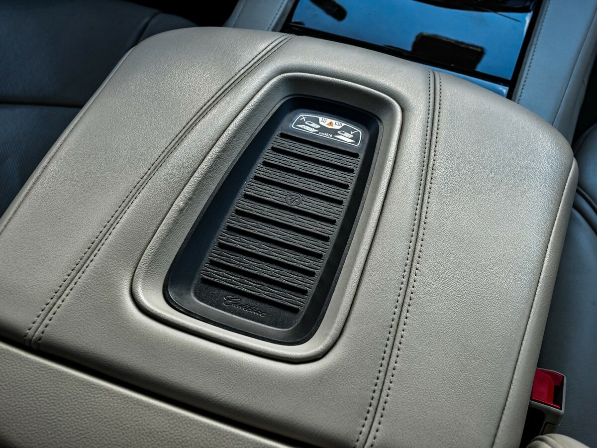 Cadillac Escalade IV, 2018 Фото №16