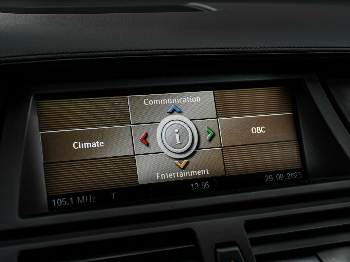 BMW X5 4.8i II (E70), 2009 Фото №17