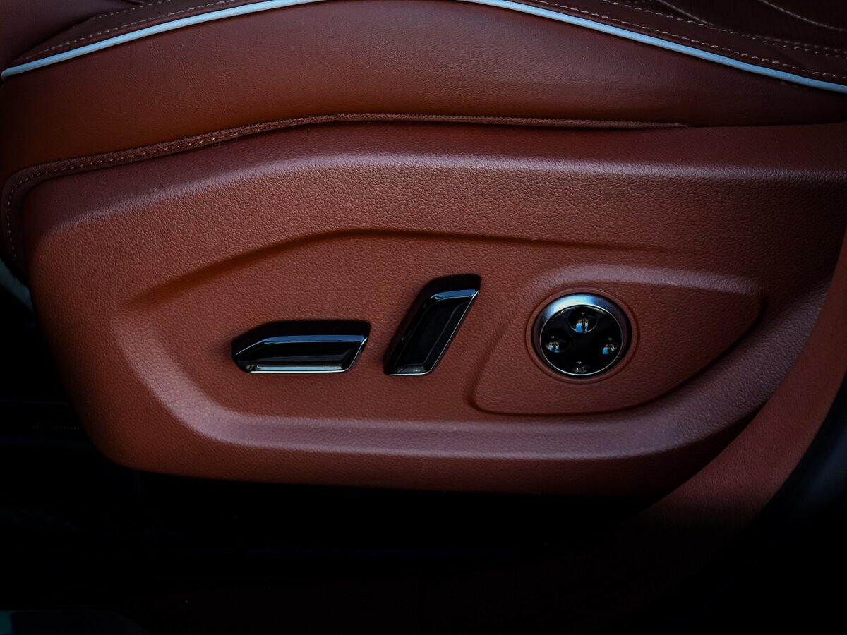 Voyah Free I Рестайлинг, 2023 Фото №16