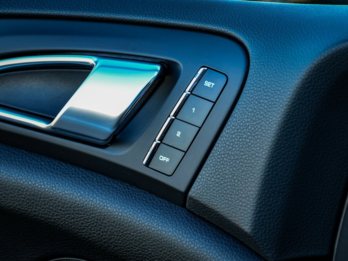 Porsche Cayenne II (958), 2011 Фото №17