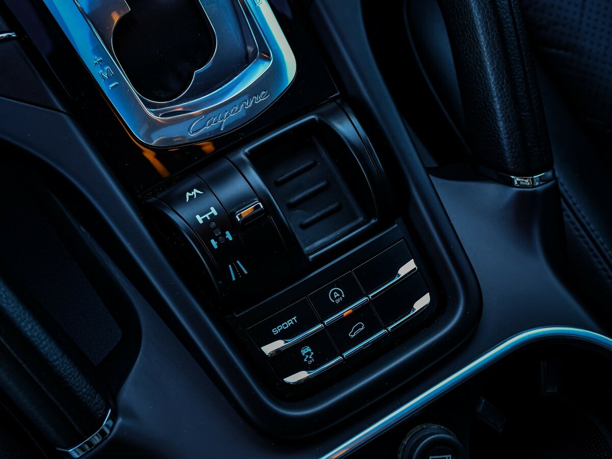 Porsche Cayenne II (958), 2011 Фото №18