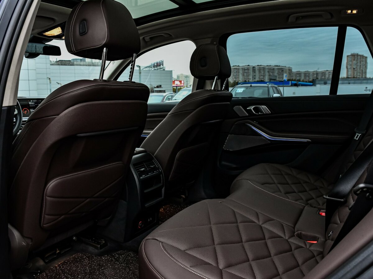 BMW X5 Long 30Li IV (G05/G18), 2023 Фото №13