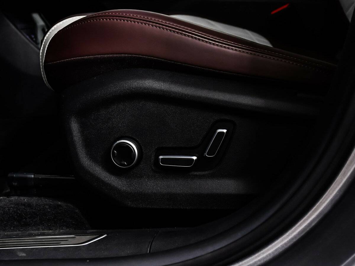 Geely Monjaro I, 2023 Фото №18