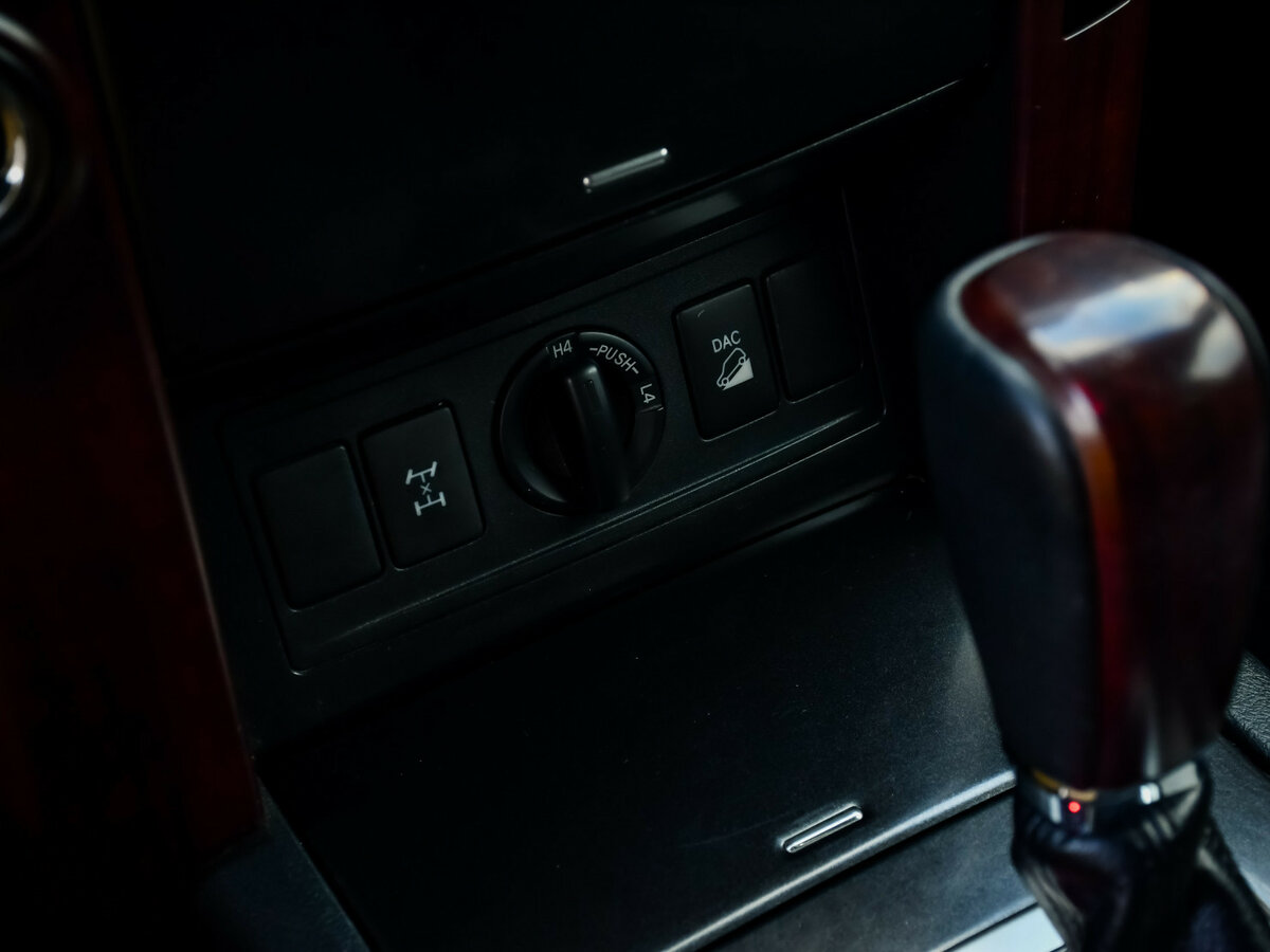 Toyota Land Cruiser Prado 150 Series Рестайлинг 1, 2014 Фото №18