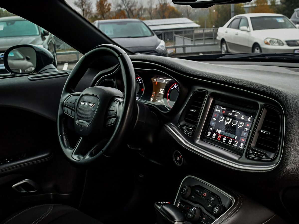 Dodge Challenger III Рестайлинг 2, 2020 Фото №9