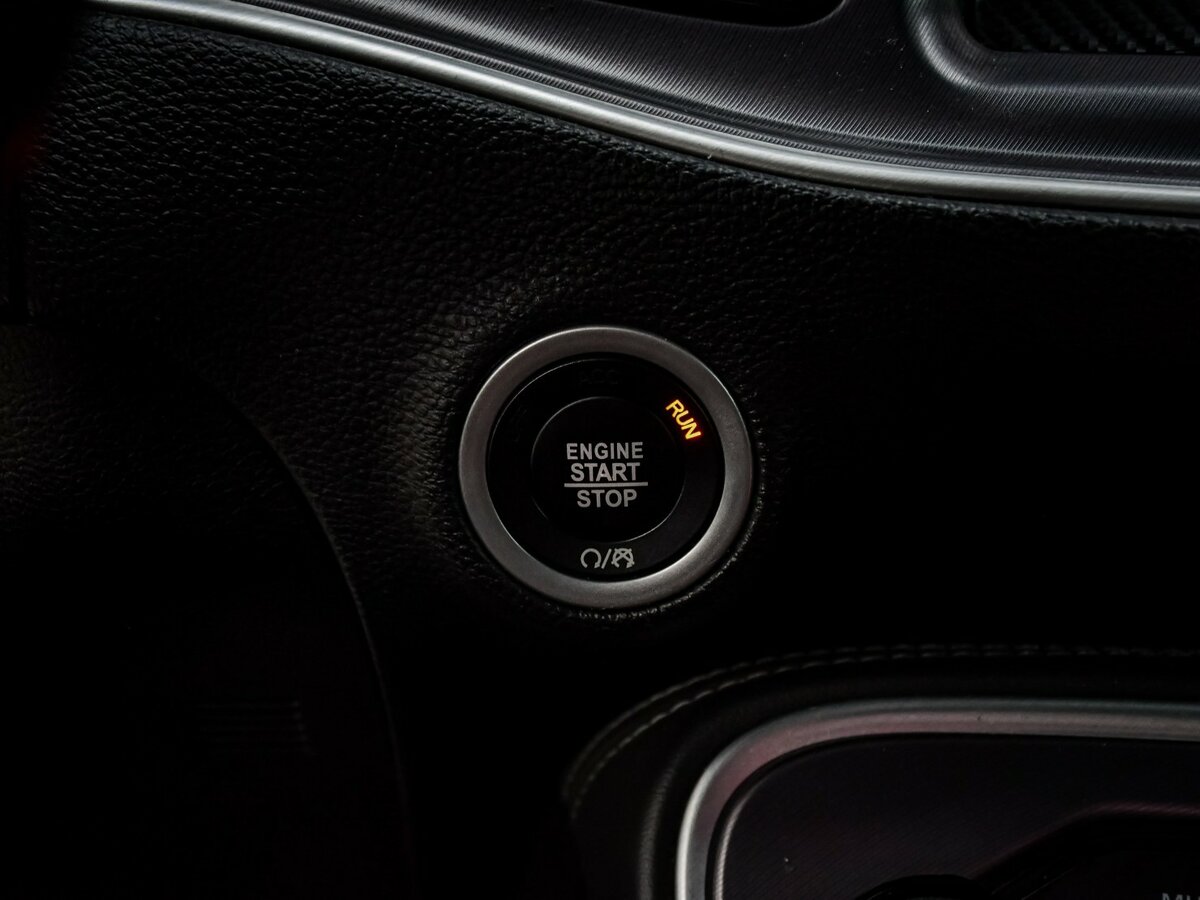 Dodge Challenger III Рестайлинг 2, 2020 Фото №14