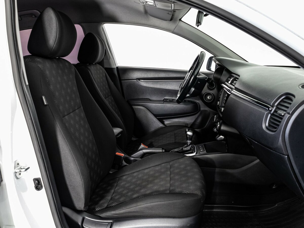 Kia Rio X-Line IV, 2019 Фото №14