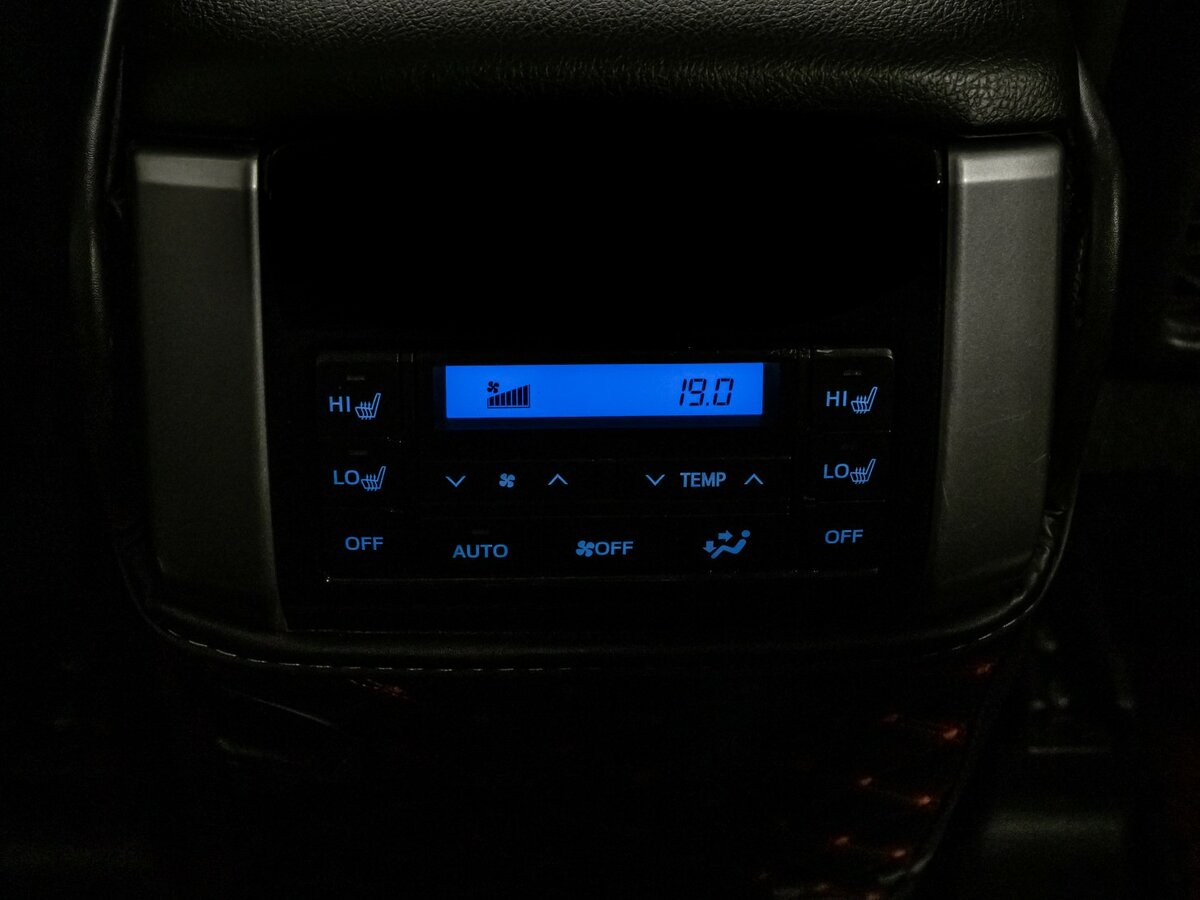 Toyota Land Cruiser Prado 150 Series Рестайлинг 2, 2019 Фото №25