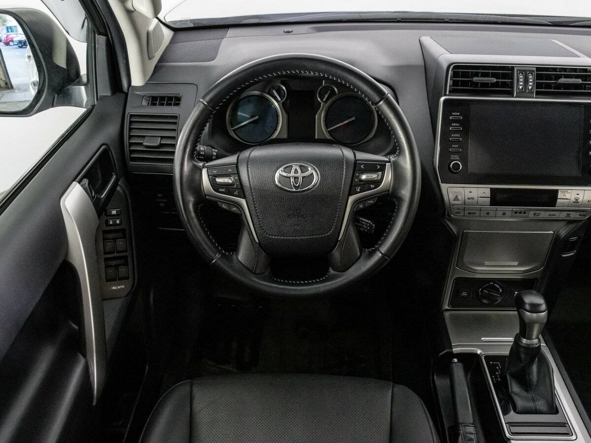 Toyota Land Cruiser Prado 150 Series Рестайлинг 3, 2023 Фото №10