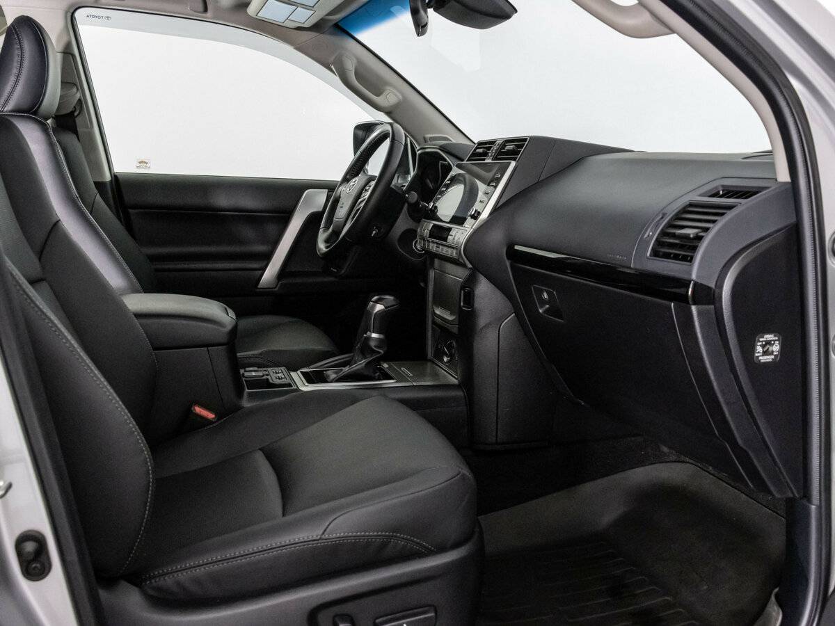 Toyota Land Cruiser Prado 150 Series Рестайлинг 3, 2023 Фото №21