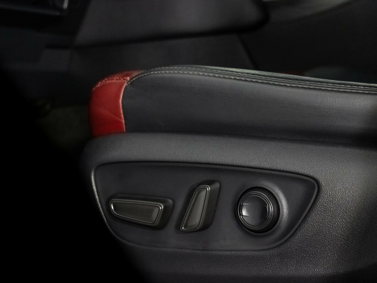 Toyota Land Cruiser 300 Series, 2022 Фото №23