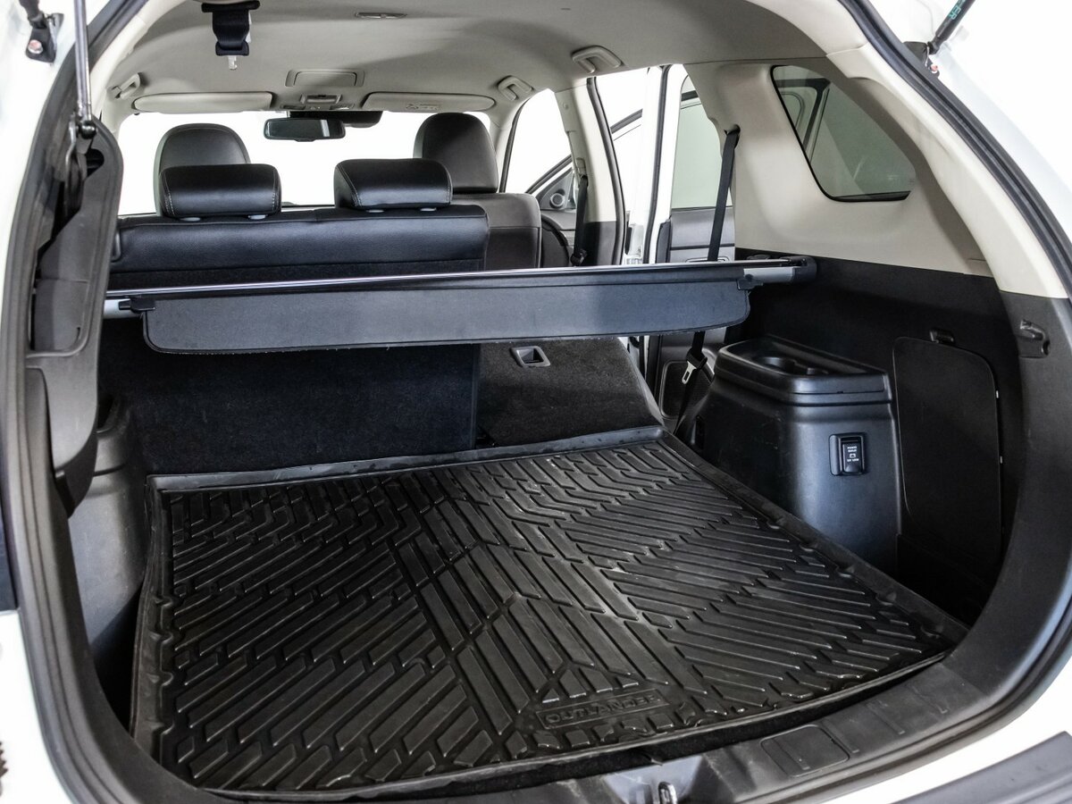 Mitsubishi Outlander III Рестайлинг 2, 2017 Фото №28