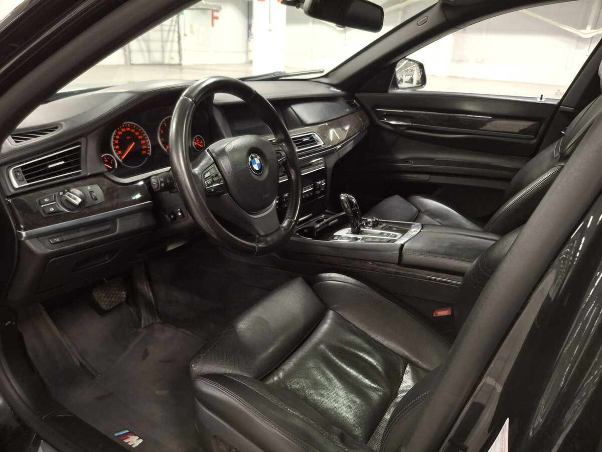 BMW 7 серии Long 750Li xDrive V (F01/F02/F04), 2012 Фото №16