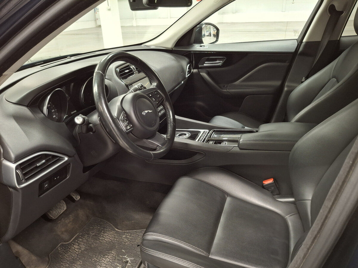 Jaguar F-Pace I, 2016 Фото №15