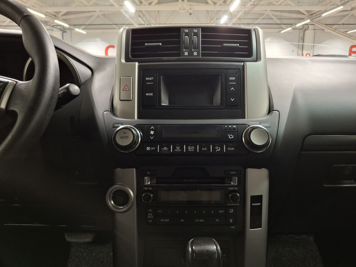 Toyota Land Cruiser Prado 150 Series, 2012 Фото №15
