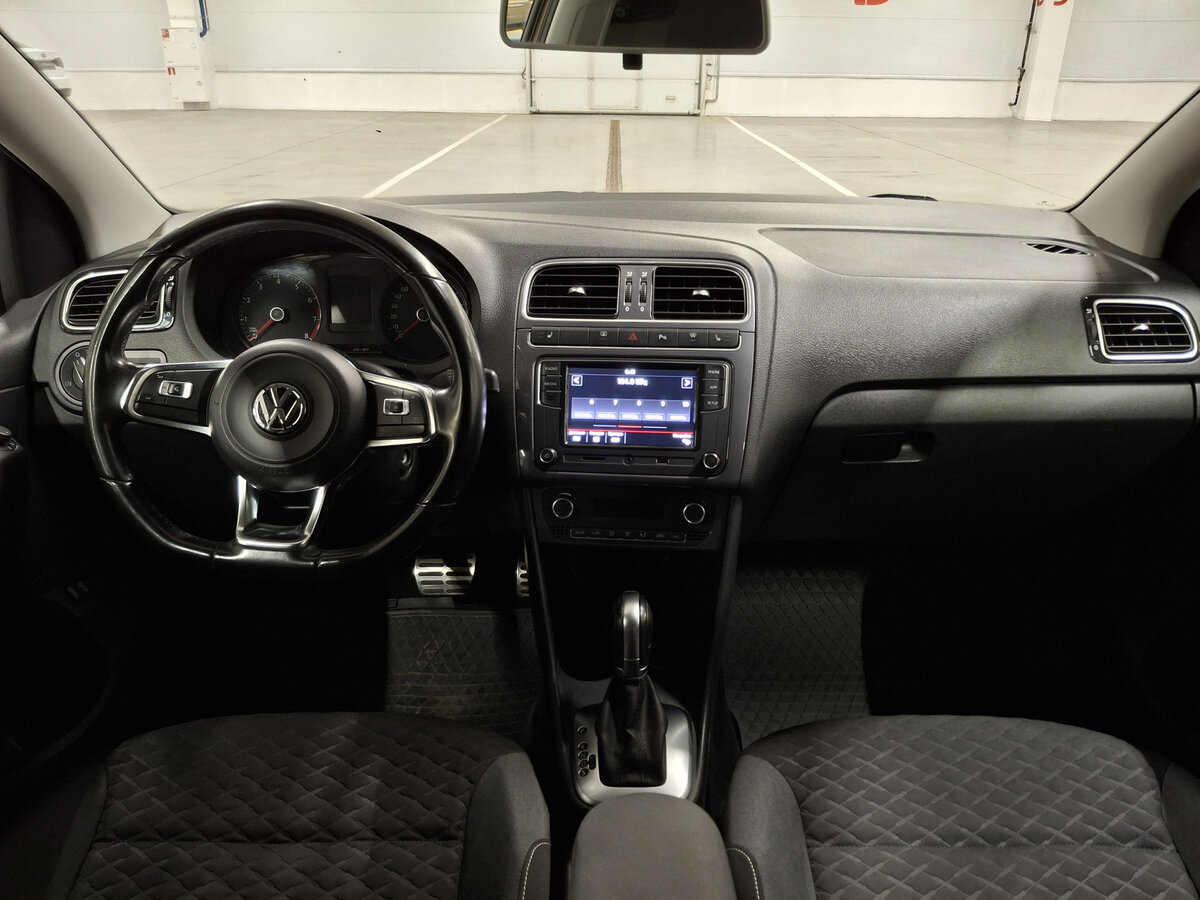 Volkswagen Polo V Рестайлинг, 2018 Фото №14