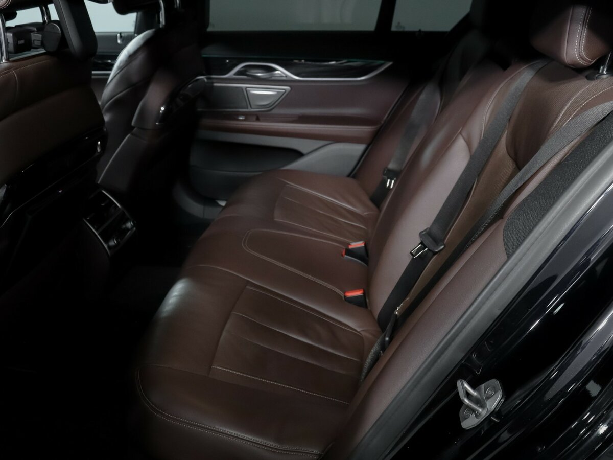 BMW 7 серии 730i VI (G11/G12) Рестайлинг, 2021 Фото №10