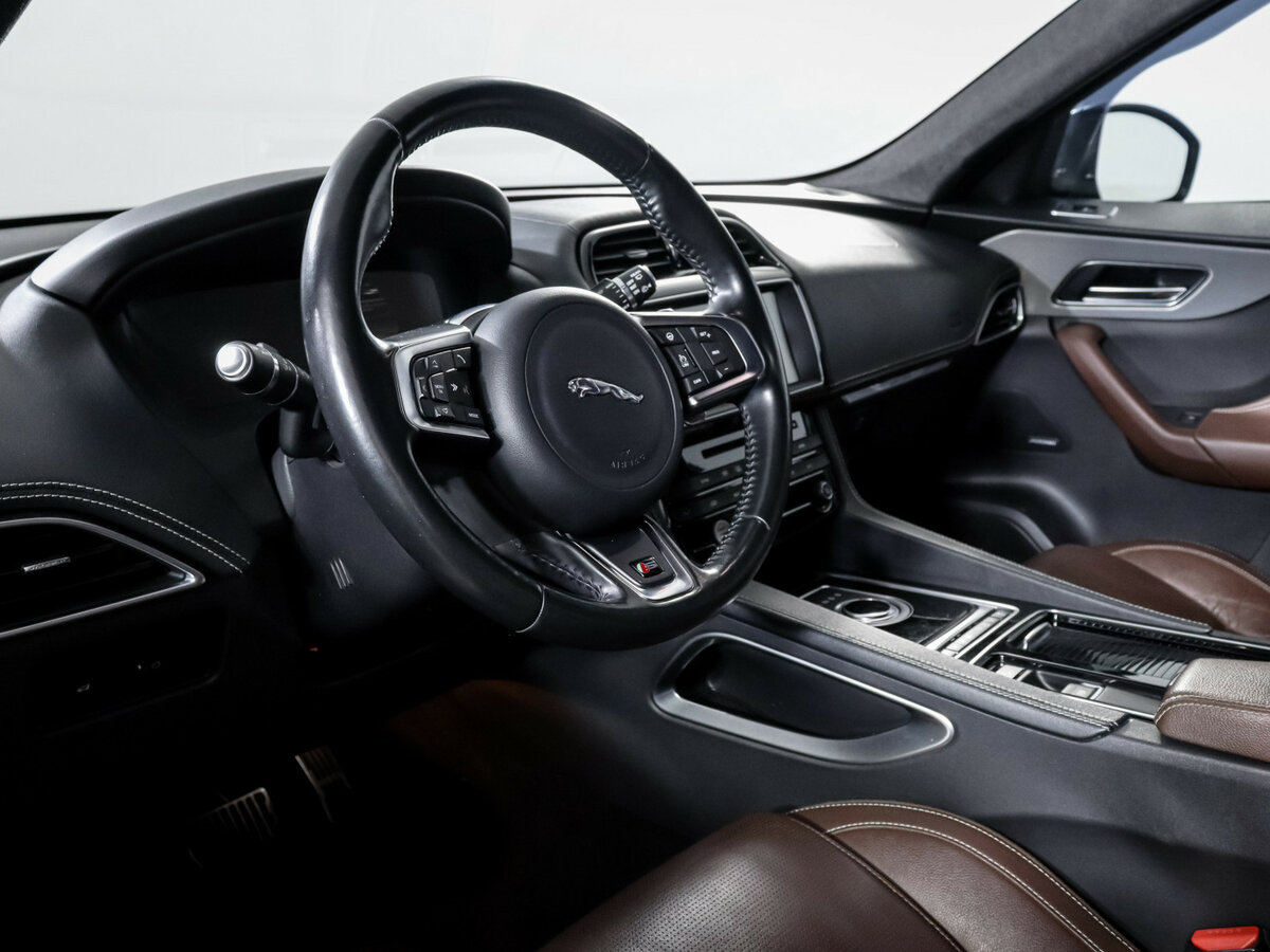 Jaguar F-Pace I, 2016 Фото №14