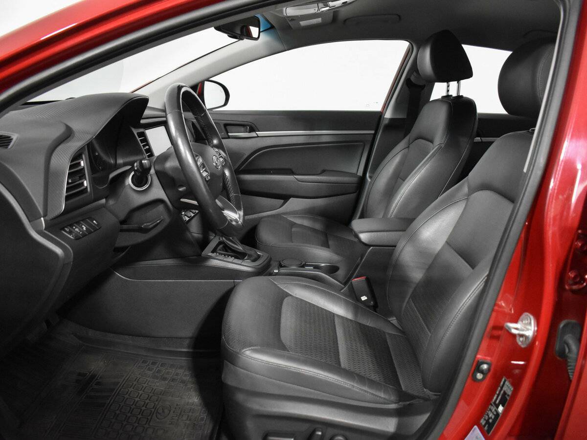 Hyundai Elantra VI (AD) Рестайлинг, 2019 - 67 300 км. | Фото №8