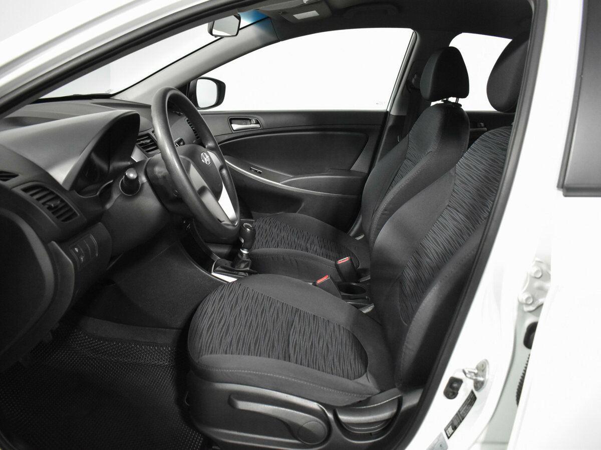 Hyundai Solaris I Рестайлинг, 2016 - 240 000 км. | Фото №8