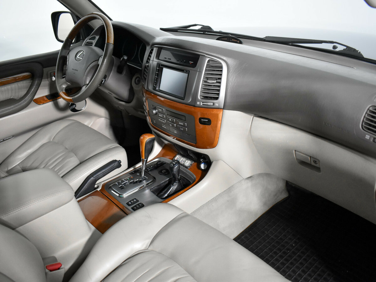 Lexus LX 470 II Рестайлинг, 2007 Фото №12