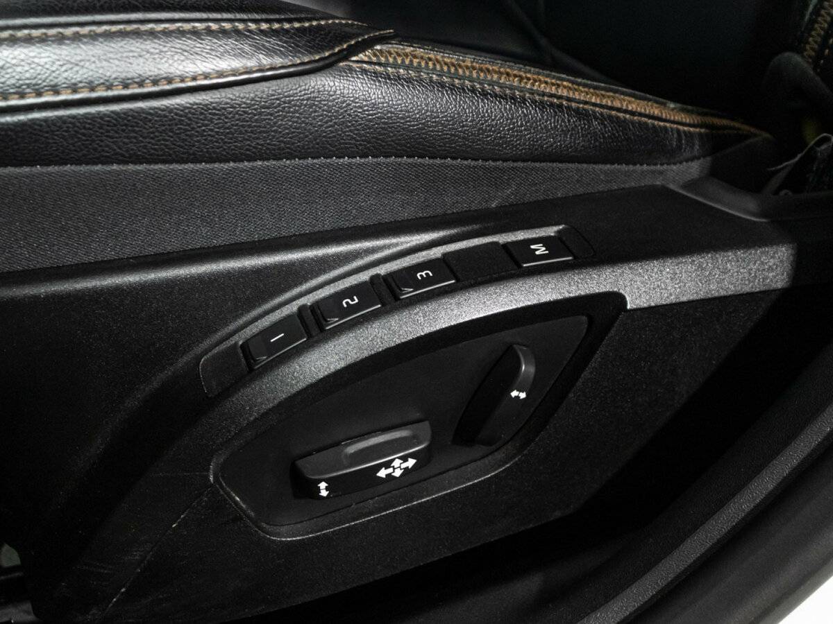 Volvo V40 Cross Country I, 2015 Фото №14