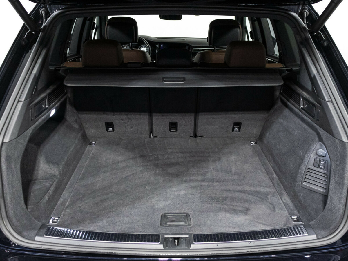 Volkswagen Touareg III, 2019 Фото №14