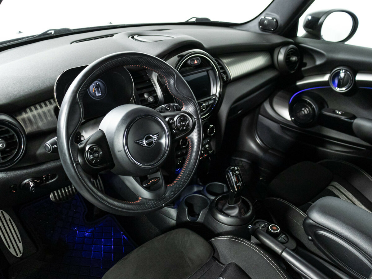 Mini Hatch JCW III (F55/F56) Рестайлинг, 2020 Фото №11