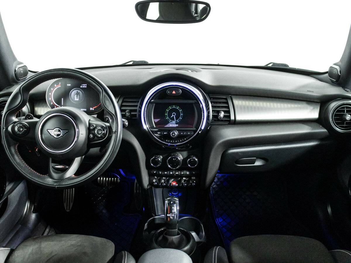 Mini Hatch JCW III (F55/F56) Рестайлинг, 2020 Фото №13