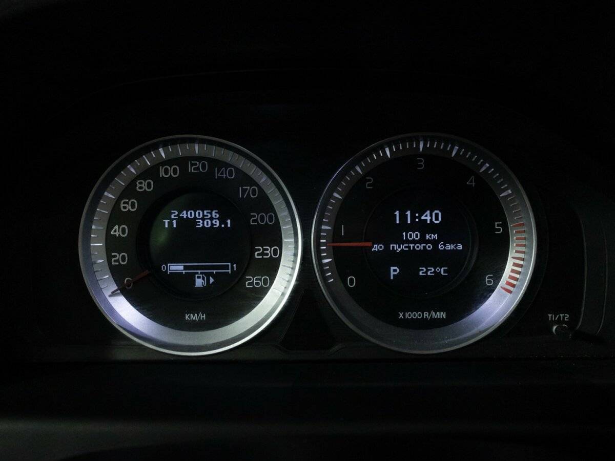 Volvo XC70 II, 2010 Фото №11