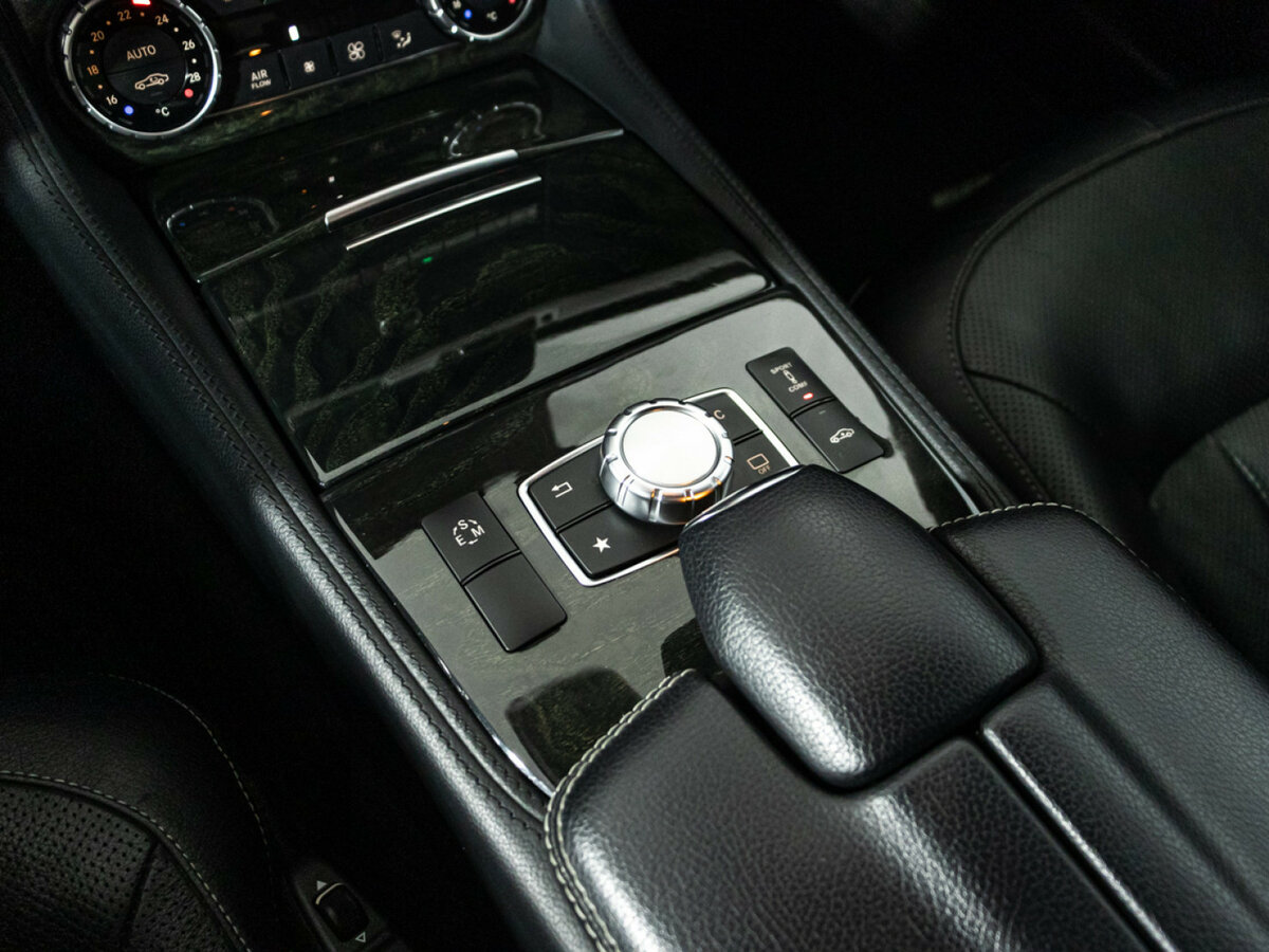 Mercedes-Benz CLS 400 II (C218) Рестайлинг, 2014 Фото №16