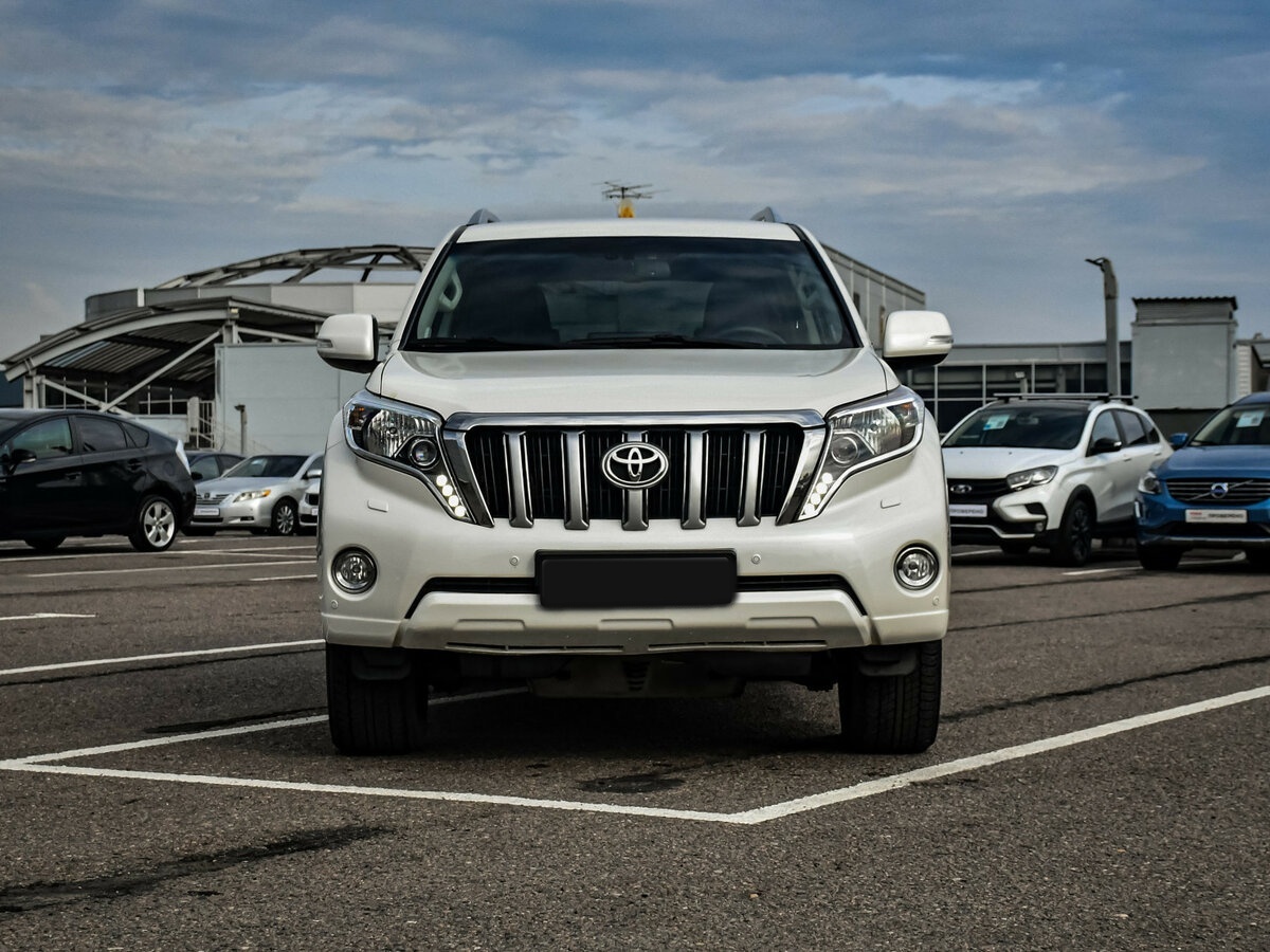 Toyota Land Cruiser Prado 150 Series Рестайлинг 1, 2015 Фото №2