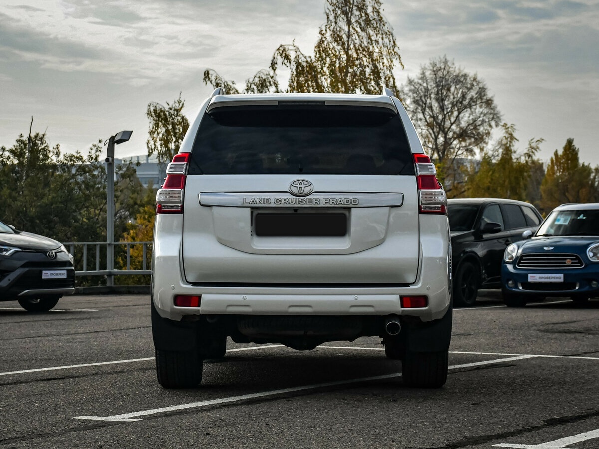 Toyota Land Cruiser Prado 150 Series Рестайлинг 1, 2015 Фото №6