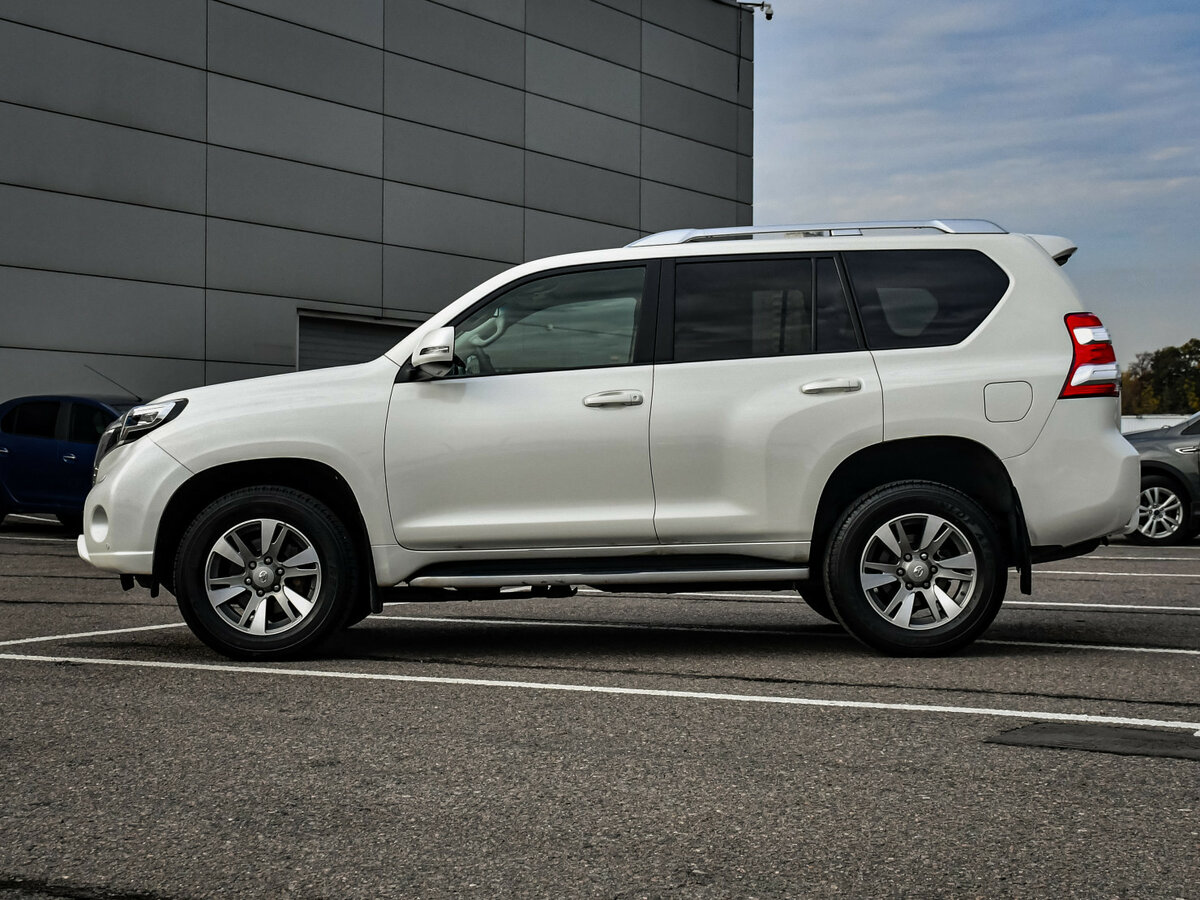 Toyota Land Cruiser Prado 150 Series Рестайлинг 1, 2015 Фото №8