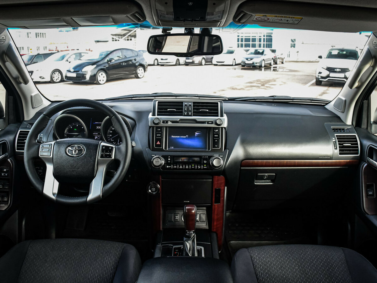 Toyota Land Cruiser Prado 150 Series Рестайлинг 1, 2015 Фото №11