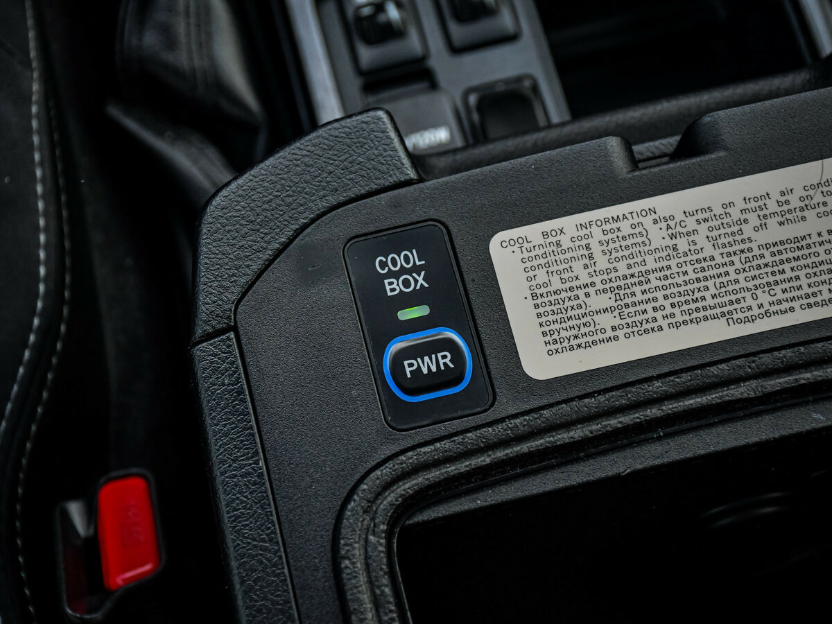 Toyota Land Cruiser Prado 150 Series Рестайлинг 1, 2015 Фото №15