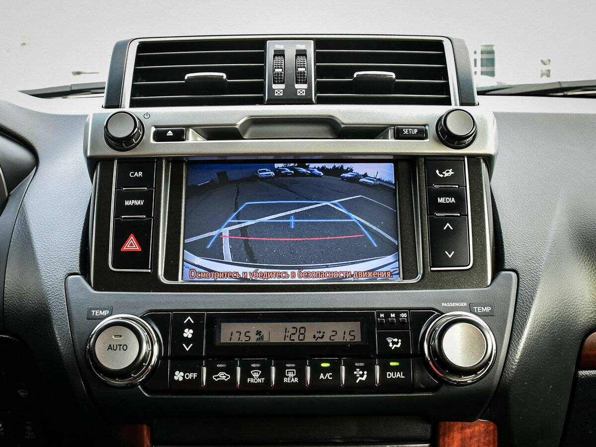 Toyota Land Cruiser Prado 150 Series Рестайлинг 1, 2015 Фото №25