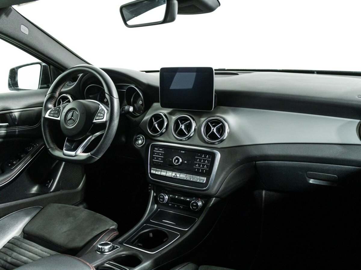 Mercedes-Benz GLA 250 I (X156) Рестайлинг, 2017 Фото №9