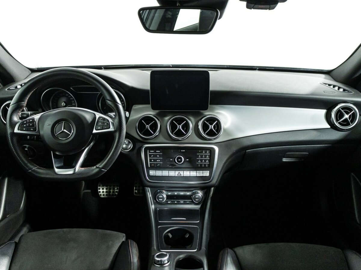 Mercedes-Benz GLA 250 I (X156) Рестайлинг, 2017 Фото №13